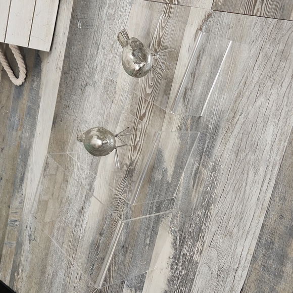 Clear Acrylic Nesting Riser Displays - Picture 4 of 4